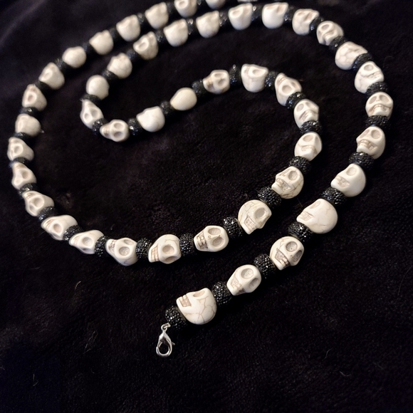 Hand made mask chain - Picture 1 of 3